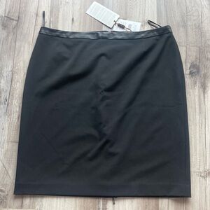 Melanie Lyne Elegant Black Pencil Skirt